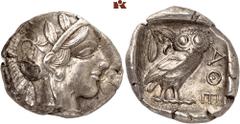 GRIECHISCHE MÜNZEN ATTICA. ATHEN. AR-Tetradrachme, um 440/420 v. Chr.; 17,16 g. Athenakopf r. mit attischem Helm//In Incusum: Eule r., dahinter Olivenzweig und Mondsichel. Flament Gruppe II. Feine Tön