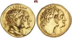 GRIECHISCHE GOLDMÜNZEN AEGYPTUS. Ptolemaios III., 246-222 v. Chr für Ptolemaios II., Arsinoë II., Ptolemaios I. und Berenike I. AV-Oktodrachme (Mnaion), Alexandria; 27,66 g. Büsten des Ptolemaios II. 