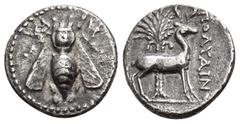GREEK COINS IONIA EPHESOS. AR-Drachme, um 190/170 v. Chr., Magistrat Polyainos; 3,93 g. Biene//Hirsch steht r., dahinter Palme. Kinns, The Attic Weight Drachms of Ephesus: A Preliminary Study in the L