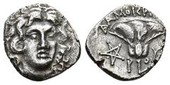 GREEK COINS CARIA RHODOS. AR-Drachme, 205/190 v. Chr., Magistrat Damokrines; 2,41 g. Helioskopf fast v. v.//Rose, l. Pentagramm. Ashton, The Coinage of Rhodes 293; Hoover 1453. Knapper Schrötling, kl.