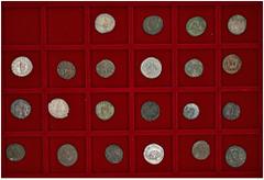 ROMAN COINS LOTS RÖMISCHER MÜNZEN Antoniniane des 3. Jahrhunderts: Enthalten sind AR-, B- und Æ-Antoniniane, u.a. des Gordianus III., Philippus I., Traianus Decius, Trebonianus Gallus, Gallienus, Post