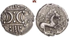 BRITANNIA. ICENI. Ecen, 10-43. AR-"Unit", Typ "Corn Ear"; 1,20 g. Halbmondmuster auf Kranz//Stilisiertes Pferd r., darüber Ähre. Rudd, Ancient British Coins 1657; Slg. Flesche 71 (dies Exemplar); van 