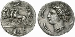 GRIECHISCHE MÜNZEN SICILIA Dionysios I., 406-367 v. Chr. AR-Dekadrachme, nach 405 v. Chr., signiert von Euainetos; 41,89 g. Quadriga im Galopp l., der Lenker, von fliegender Nike bekränzt, streckt den