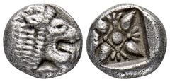 GREEK COINS GREEK COINS IONIA MILET. AR-Diobol 510/494 v. Chr.; 1,14 g. Löwenprotome r.//In Incusum: Blütenornament. Klein 426 f. Revers leicht dezentriert, gutes sehr schön Aus einer 2006 abgeschloss