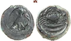 KELTISCHE & GRIECHISCHE MÜNZEN GRIECHISCHE MÜNZEN. SICILIA. AKRAGAS Æ-Hexas, 455/406 v. Chr.; 7,17 g. Adler steht r. auf Fisch//Krebs zwischen zwei Wertkugeln über zwei Fischen. Westermark, Akragas ve