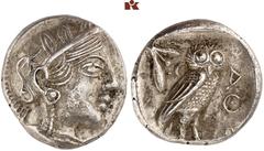 KELTISCHE & GRIECHISCHE MÜNZEN GRIECHISCHE MÜNZEN. ATTICA. ATHEN AR-Tetradrachme, um 440/400 v. Chr.; 16,76 g. Athenakopf r. mit attischem Helm//In Incusum: Eule r., dahinter Olivenzweig und Mondsiche