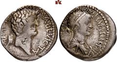 ROMAN COINS ROMAN COINS IMPERATORISCHE PRÄGUNGEN Marcus Antonius, † 30 v. Chr. und Kleopatra. AR-Denar, 34 v. Chr., Alexandria; 3,36 g. Kopf r., dahinter armenische Tiara//Drapierte Büste r. mit Diade