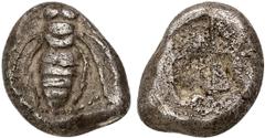 GREEK COINS IONIA EPHESOS. AR-Drachme, 550/500 v. Chr.; 3,25 g. Biene//Viergeteiltes Incusum. SNG Kayhan 113 f. Feine Tönung, sehr schön Exemplar der eLive Auction Fritz Rudolf Künker 42, Osnabrück 20