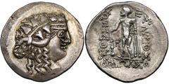 KELTEN, DONAUKELTEN, IMIT. D. TETRADR. V. THASOS. Tetradrachme. Dionysoskopf mit Efeukranz r. Rs: Herakles steht l. mit Keule. Stilisierte Darstellungen und aufgelöste Legende. OTA -, vgl. Klasse III.