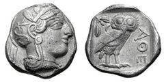 ATHEN. Tetradrachme. 479-393. Behelmter Athenakopf r. Rs: Eule r., dahinter Olivenzweig und Mondsichel. SNG COP. 32 ff. Svoronos Pl. 12-16. 16,85g. Hohes Relief. Rs. min. Schürfspur. Min.korr. vz-ss