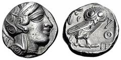 ATHEN. Tetradrachme. 479-393. Behelmter Athenakopf r. Rs: Eule r., dahinter Olivenzweig und Mondsichel. SNG COP. 32 ff. Svoronos Pl. 12-16. 17,16g. Hohes Relief. fast vz