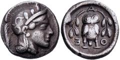 GRIECHISCHE MÜNZEN GRIECHISCHE MÜNZEN, GRIECHISCHES MUTTERLAND, ATTIKA, ATHEN. Triobol. 479-404. Behelmter Athenakopf r. Rs: Eule steht frontal, flankiert von 2 Olivenzweigen. SNG COP. 44 ff. SNG Münc