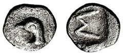 GRIECHISCHE MÜNZEN PELOPONNES SIKYONIA , SIKYON. Tetartemorion. 500-450. Taubenkopf l. Rs: Sigma in Quadratum incusum. SNG COP. 28. Hoover, Peloponessos 251. 0.15g. RR ss