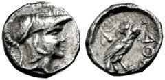 GRIECHISCHE MÜNZEN GRIECHISCHES MUTTERLAND ATTIKA ATHEN. Östliche(?) Imitation. Trihemiobol. 4. Jh. v. Chr. oder später. Athenakopf mit korinthischem Helm r. Rs: Eule r., dahinter Olivenzweig. 0.93g. 