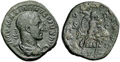 RÖMISCHE MÜNZEN RÖMISCHES KAISERREICH MAXIMINUS I. THRAX. 235-238 Sesterz. Belorbeerte, drapierte und gepanzerte Büste r. Rs: Victoria l. mit Kranz und Palmzweig. C. 100. R.I.C. 67. Banti 26a. Schöne 