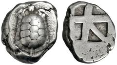 GRIECHISCHE MÜNZNE GRIECHISCHES MUTTERLAND AIGINA ATHEN. Stater. 456-404. Landschildkröte. Rs: Unregelmäßig geteiltes Quadratum incusum. SNG COP. 516 f. 12.40g. Vs. hohes Relief. Schöne Tönung. ss 456