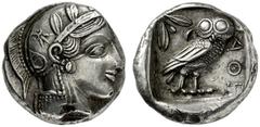 GRIECHISCHES MUTTERLAND ATTIKA ATHEN. Tetradrachme. 479-404. Athenakopf mit attischem Helm r., auf dem Helmkessel Ranke und 3 Olivenblätter. Rs: Eule r., dahinter Olivenzweig und Mondsichel. Alles in 