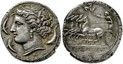 GRIECHISCHE MÜNZEN, SIZILIEN, SYRAKUS. Tetradrachme. 317-289. Zeit des Agathokles. Arethusakopf mit Schilfkranz, Ohr- und Halsschmuck l., von 3 Delphinen umgeben. NK-Monogramm. Rs: Quadriga mit Wagenl