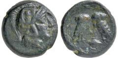 GRIECHISCHE MÜNZEN, GRIECHISCHES MUTTERLAND, ATTIKA, ATHEN. AE-14 mm. Spätes 4./3. Jh. Behelmter Athenakopf r. Rs: 2 gegenständige Eulen. Beizeichen Plemochoe. SNG COP. 91. Svoronos Taf. 24,34 ff. Sch