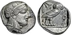 GRIECHISCHE MÜNZEN, GRIECHISCHES MUTTERLAND, ATTIKA, ATHEN. Tetradrachme. 479-404. Behelmter Athenakopf r. Rs: Eule r., dahinter Olivenzweig und Mondsichel. SNG COP. 32 ff. Svoronos Taf. 12-16. 17.19g