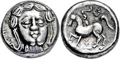KELTEN, DONAUKELTEN, IMIT. D. TETRAD. PHILIPPOS II. Tetradrachme. Typ Larissa/Apollokopf-Dickschrötling. Stilisierter frontaler Kopf mit langen Haaren. Rs: Reiter l., dahinter Perlkranz, darunter Zwei