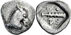 GRIECHISCHE MÜNZEN, GRIECHISCHES MUTTERLAND, THESSALISCHE LIGA Hemiobol. 470-460. Pferdekopf r. Rs: Keule diagonal in Quadratum incusum. SNG COP. -. BCD Coll. II 21.2. 0.40g, Min. korrodiert. ss-vz Ex