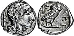 GRIECHISCHE MÜNZEN, GRIECHISCHES MUTTERLAND, ATTIKA, ATHEN. Tetradrachme. 479-404. Behelmter Athenakopf r. Rs: Eule r., dahinter Olivenzweig und Mondsichel. SNG COP. 32 ff. Svoronos Taf. 12-16. 17.17g