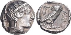 GRIECHISCHE MÜNZEN GRIECHISCHE MÜNZEN, GRIECHISCHES MUTTERLAND, ATTIKA, ATHEN. Tetradrachme. 479-404. Behelmter Athenakopf r. Rs: Eule r., dahinter Olivenzweig und Mondsichel. SNG COP. 32 ff. Svoronos