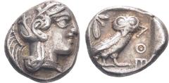 GRIECHISCHE MÜNZEN GRIECHISCHE MÜNZEN, GRIECHISCHES MUTTERLAND, ATTIKA, ATHEN. Drachme. 479-404. Behelmter Athenakopf r. Rs: Eule r., dahinter Olivenzweig. SNG COP. 41 ff. 4.21g, Hohes Relief. Schöne 