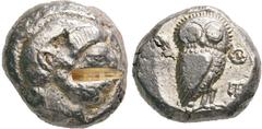 GRIECHISCHE MÜNZEN, GRIECHISCHES MUTTERLAND, ATTIKA, ATHEN. Tetradrachme. 510-480. Athenakopf mit attischem Helm r. Rs: Eule r., dahinter Olivenzweig. SNG COP. 15 ff. Svoronos Taf. 3 f. SNG München vg