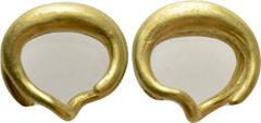 Celtic Coins CELTIC. GOLD "Rouelles". Obv: . Rev: . . Condition: Very fine. Weight: 4.04 g. Diameter: 13 mm.