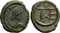 Byzantine Coins JUSTINIAN I (527-565). Pentanummium. Cherson. Obv: D N IVSTINIANVS P P AVG. Diademed, draped and cuirassed bust right. Rev: Monogram of Cherson. Sear 197. Rare Condition: Very fine. We