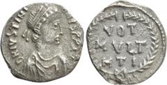 Byzantine Coins JUSTINIAN I (527-565). Siliqua. Carthage. Obv: D N IVSTINIANVS P P AG. Diademed, draped and cuirassed bust right. Rev: VOT / MVLT / HTI in three lines; all within wreath; CONOS. DOC 28