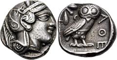 GRIECHEN ATTIKA. ATHEN. Tetradrachme ø 15mm (17,11g). 454 - 405 v. Chr. Vs.: Kopf der Athena mit verziertem u. bekränztem attischen Helm n. r. Rs.: ΑΘΕ, Eule n. r. stehend, Kopf in Vorderansicht, im F