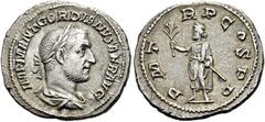 RÖMER RÖMISCHE KAISERZEIT. Gordian I., 238 n. Chr. Denar ø 20mm (3,11g). Mzst. Rom. Vs.: IMP M ANT GORDIANVS AFR AVG, drapierte Panzerbüste mit Lorbeerkranz n.r. Rs.: PM TR P COS PP, der Kaiser als To