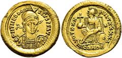 RÖMER RÖMISCHE KAISERZEIT. Theodosius II., 408 - 450 n. Chr. Solidus ø 21mm (4,44g). 430 - 440 n. Chr. Mzst. Konstantinopel. Vs.: D N THEODO-SIVS P F AVG, frontale Panzerbüste, Kopf leicht n. r., mit 