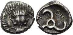 GRIECHEN LYKIEN. DYNASTEN Perikle. 1/3 Stater ø 14mm (2,63g). ca. 380 - 360 v. Chr. Vs.: Löwenskalp in Vorderansicht. Rs.: "Perikle" in lykischer Schrift, Triskeles. Traité II, 493; SNG Aul. 4254 und 