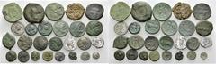 LOTS Griechische Münzen. 5. Jh. v. Chr. - 3. Jh. n. Chr. Überwiegend hellenistische Bronzemünzen aus Magna Graecia. Außerdem archaischer Obol aus Syrakus. Denar des C.Renius mit Ziegengespann, Denare 