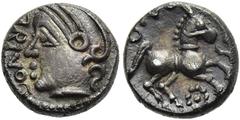 KELTEN GALLIEN NORDWESTGALLIEN. Santones. Quinar ø 11mm (1,91g). 1. Jh. v. Chr. Vs.: ARIVOS, Büste der Roma mit Helm n. l. Rs.: [SANTONOS], Pferd n. r. über Rosette springend. LT 4525; Scheers 853. Du