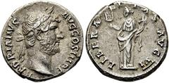 RÖMER RÖMISCHE KAISERZEIT. Hadrian, 117 - 138 n. Chr. Denar ø 17mm (3,52g). 133 - 135 n. Chr. Mzst. Rom. Vs.: HADRIANVS AVG COS III P P, Kopf mit Lorbeekranz n. r. Rs.: LIBERAL-ITAS AVG VI, stehende L
