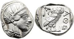GRIECHEN ATTIKA. ATHEN. Tetradrachme ø 26mm (17,13g). 454 - 404 v. Chr. Vs.: Kopf der Athena mit attischem Helm geschmückt mit drei Lorbeerblättern, Ohrring u. Perlenkette n. r. Rs.: ΑΘΕ, Eule n. r. s