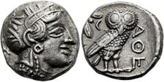 GRIECHEN ATTIKA. ATHEN. Tetradrachme ø 25mm (16,68g). 420 - 405 v. Chr. Vs.: Kopf der Athena mit verziertem u. bekränztem attischen Helm n. r. Rs.: ΑΘΕ, Eule n. r., Kopf in Vorderansicht, im Feld l. o