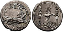 RÖMER RÖMISCHE REPUBLIK. RÖMISCHE REPUBLIK NACH 211 V. CHR.. Marcus Antonius, 32 - 31 v. Chr. Denar ø 19mm (3,78g). Mzst. mit Marc Anton ziehend, vielleicht Patras. Vs.: ANT AVG / IIIVIR R P C, Kriegs