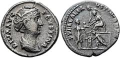 RÖMER RÖMISCHE KAISERZEIT. Diva Faustina maior, ab 140 n. Chr. Denar ø 17mm (3,28g). Mzst. Rom. Vs.: DIVA AVG FAVSTINA, drapierte Büste n. r. Rs.: PVELLAE FAV-STINIANAE, Kaiserpaar auf Podest reicht e