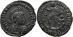 RÖMER RÖMISCHE KAISERZEIT. Valentinianus II., 375 - 392 n. Chr. AE Maiorina ø 23mm (5,26g). 378 - 383 n. Chr. Mzst. Kyzikos. Vs.: D N VALENTINIANVS P F AVG, diademierte Panzerbüste mit Helm, Perlendia
