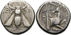 GRIECHEN IONIEN. EPHESOS Tetradrachme ø 24mm (15,02g). 350 - 330 v. Chr. Magistrat Mantikrates. Vs.: Biene zwischen Ε-Φ. Rs.: ΜΑΝΤΙΚΡΑ[ΤΗΣ], Hirschprotome n. r., den Kopf zurückgewandt, dahinter Palme