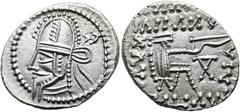 GRIECHEN PARTHER. ARSAKIDEN. Artabanos VI., 216 - 224 n. Chr. Drachme ø 20mm (3.20g). Mzst.Ekbatana. Vs.: Kopf mit Tiara, Diadem u. Torques n. l., dahinter aramäische Buchstaben "ar". Rs.: Verwilderte
