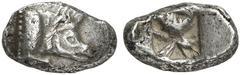 GRIECHEN LYKIEN UNBESTIMMTER DYNAST. Stater (9,39g). ca. 500 / 480 v. Chr. Mzst. unbestimmt. Vs.: Eberprotome r. Rs.: Unregelmäßig strukturiertes Incusum. Vismara, Lycia II 21 (Var.); SNG Cop. Suppl. 