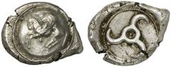 GRIECHEN LYKIEN Stater (9,94g). 460 / 440 v. Chr. Mzst. unbestimmt. Vs.: Nach l. abhebender Pegasos auf Rundschild. Darunter Punkt. Rs.: Triskeles mit Punkt in rundem Incusum. Traité II 225. SNG Aul. 