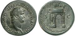 RÖMER RÖMISCHE KAISERZEIT Nero, 54 - 68 n. Chr. AE Sesterz (25,53g). 64 n. Chr. Mzst. Rom. Vs.: NERO CLAVDIVS CAESAR AVG GERM P M TR P IMP P P, Kopf mit Lorbeerkranz u. Aegis n. r. Rs.: S - C, Arcus N